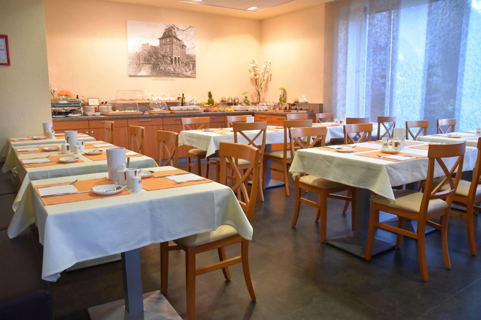 Hotel Fischzucht In Wuerzburg ภายนอก รูปภาพ